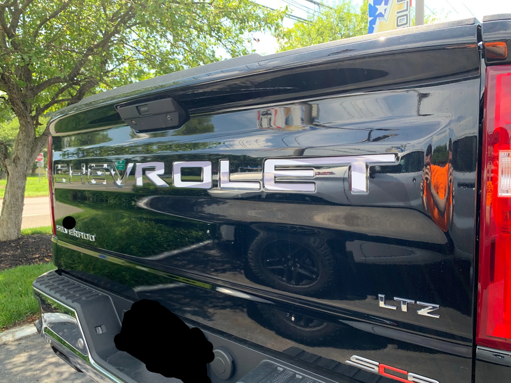 BLACK Decal Tailgate Insert Vinyl Stickers for Chevrolet Silverado 2019 BLACK Decal Tailgate Insert Vinyl Stickers for Chevrolet Silverado 2019